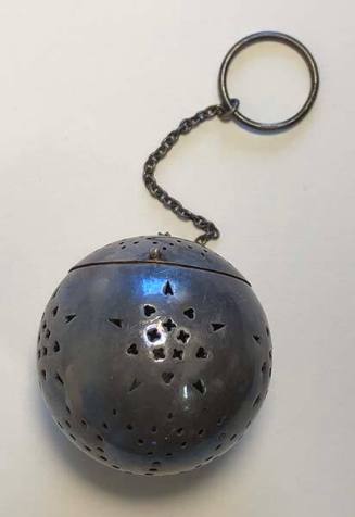 Tea Ball Strainer with Chain