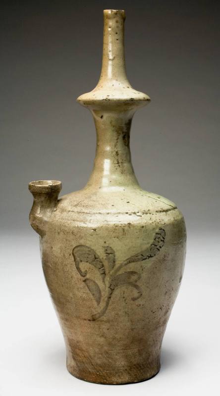 Ritual water ewer with floral design (Kundika)