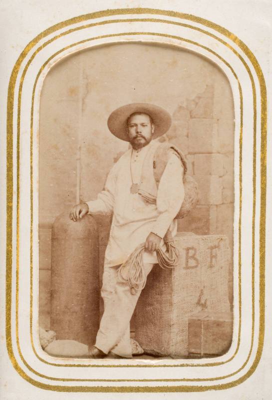 Cargador [stevedore], from the album "Mexican Occupationals"