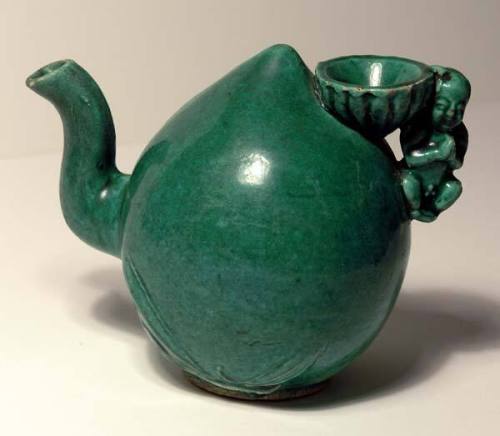 Green Glazed Peach Wine Pot