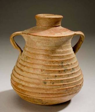 Two-handled ribbed vessel