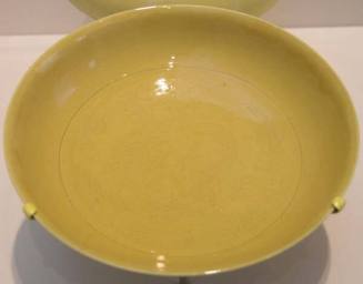 Yellow-Glazed Dragon Dish